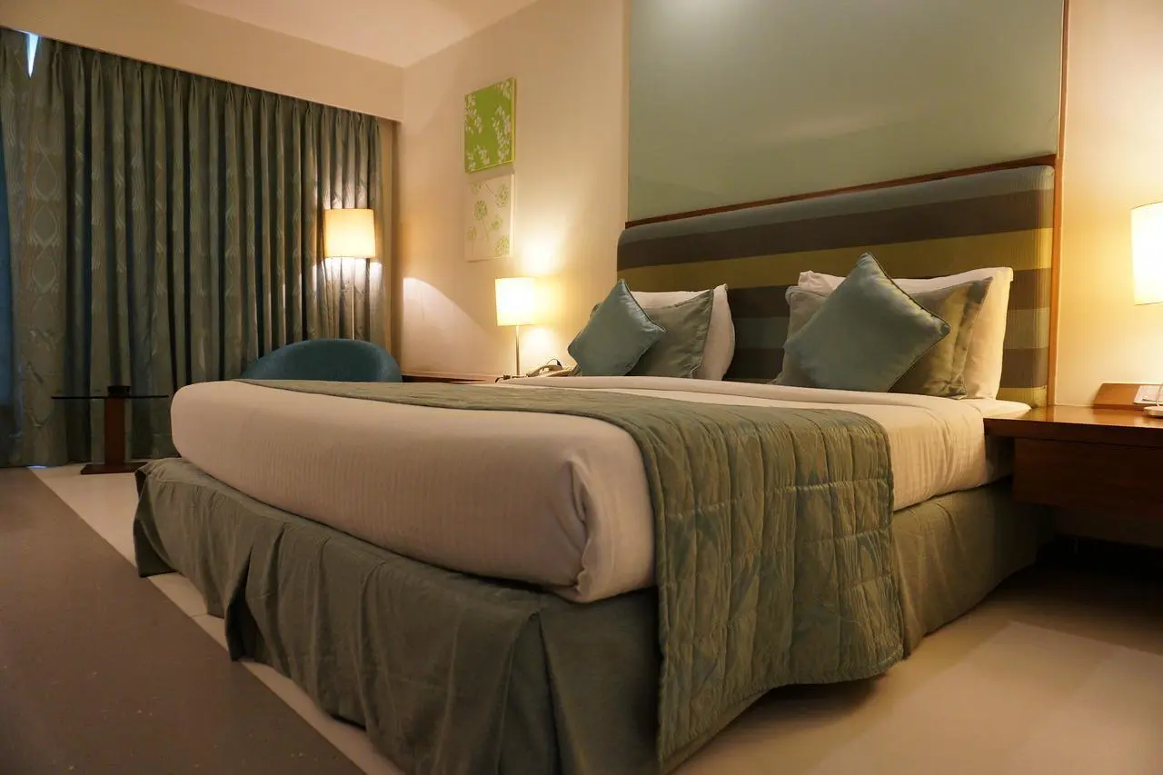 Calming Bedroom Colors: 6 Color Ideas and Feng Shui by Direction